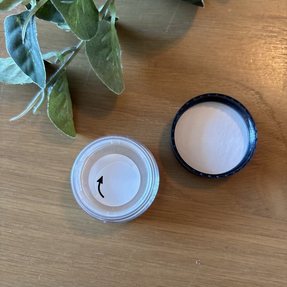 RARE BareMinerals Face & Body Color  GOSSAMER Infused 0.57 Sealed 42730 NEW - Picture 3 of 3